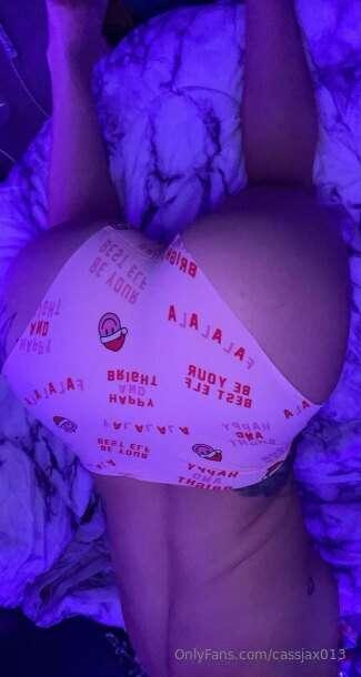 Do you think I mastered the perfect bending angle? 🫣🍑