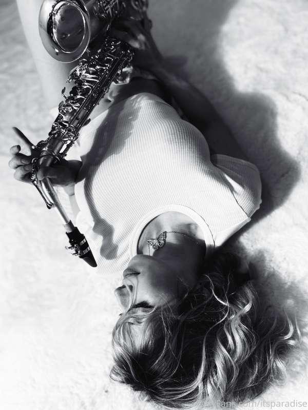 ...and a side of class🎷