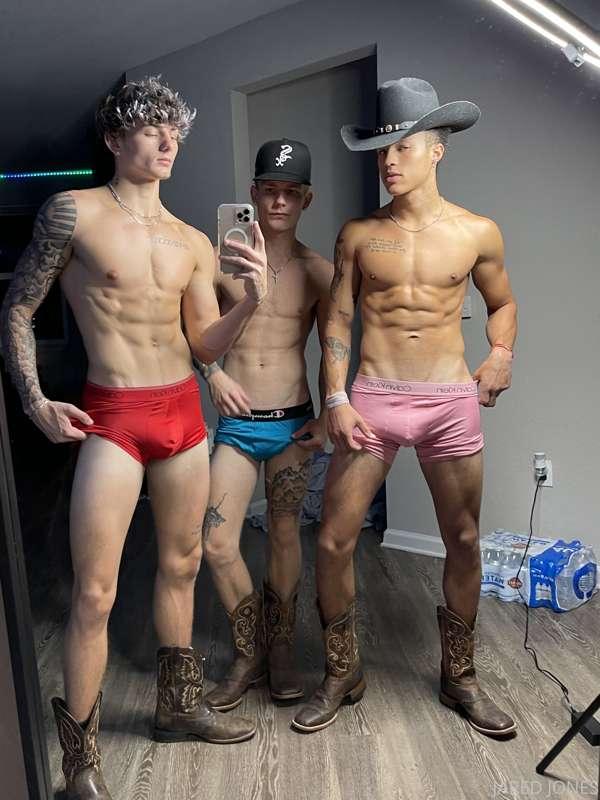 Saddle up baby, and ride our horses cocks in my recent messa..