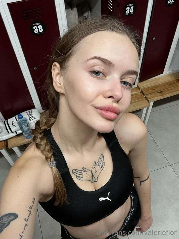 Recently started going to boxing training 🥊

The first train..