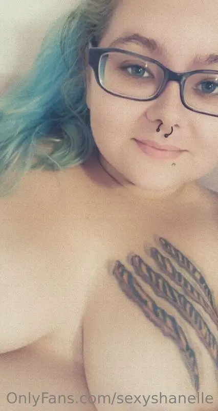 Bath time is my favorite time. I wish you could join me 🥺