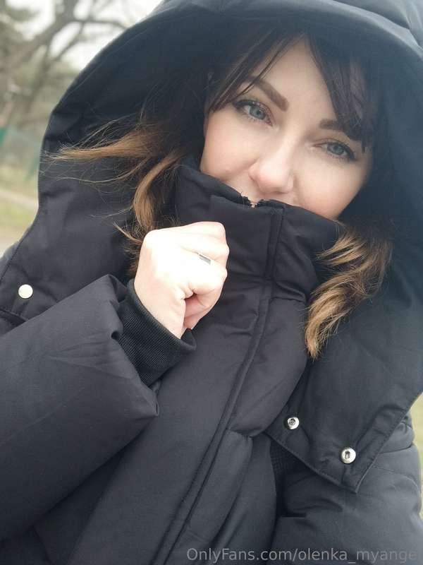 Cold... And I'm not about weather... 🖤