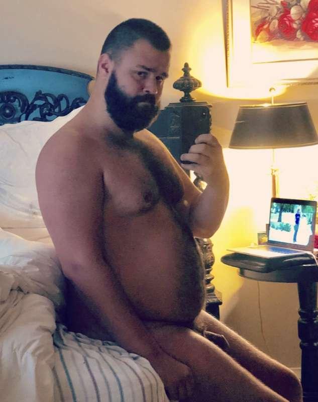 Loving what my belly does when I sit now