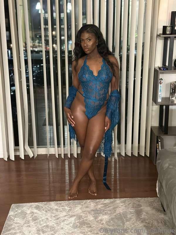 Happy Monday 💙💙