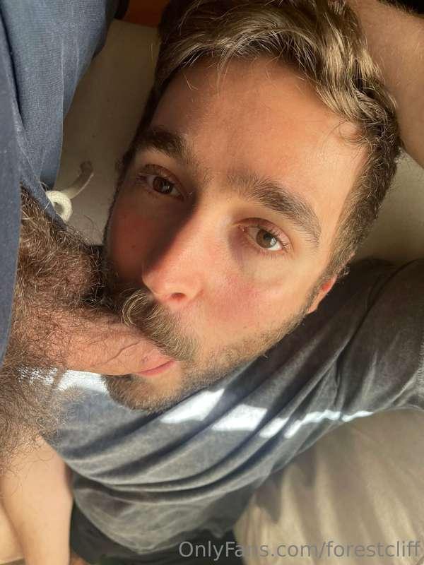 Lovely weekend for sucking some cock! Drained his balls 😈