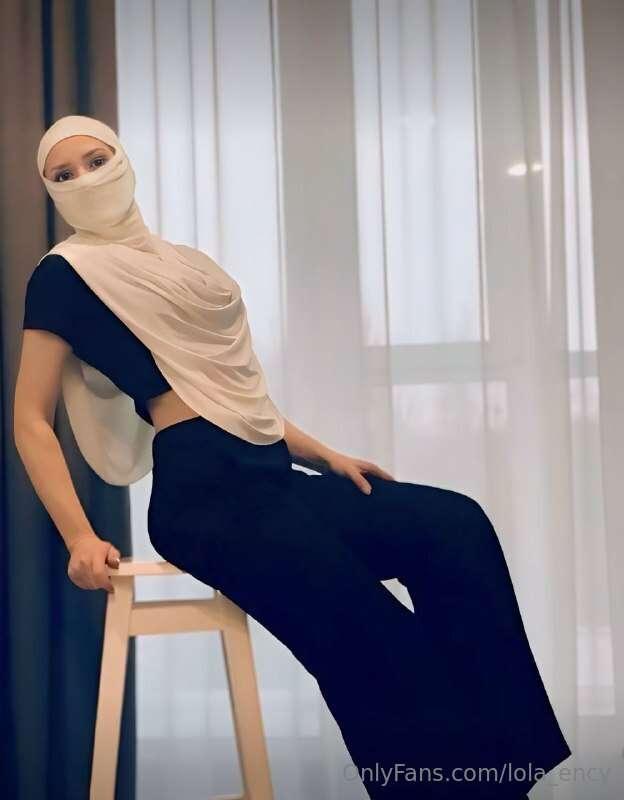 @akila_muslim Hottest girl you ever met in your life🔥🔥😍
Send..