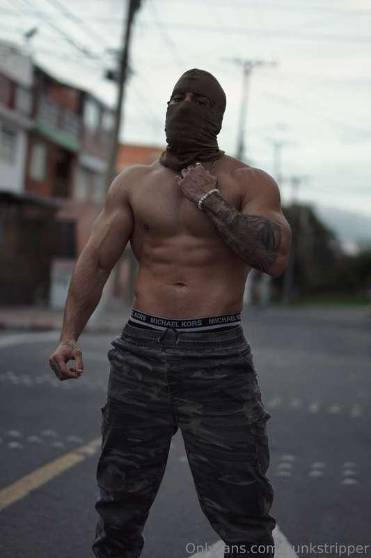 Ey baby! 🥵😈 what do you think about my costume?-te gusta ver..