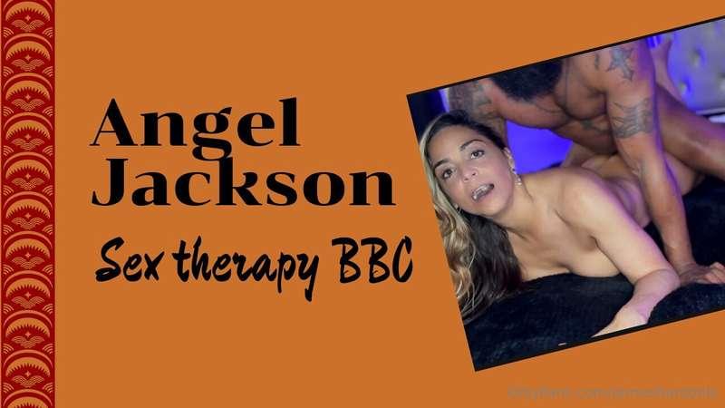 Who’s ready for this??? 😈🔥 @theangeljackson first session of..
