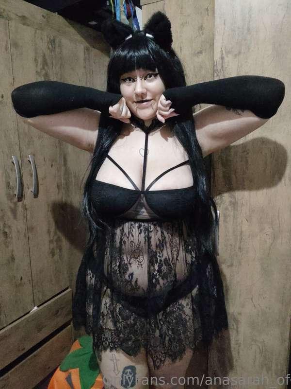Halloween Special "Black Cat" <3

Would you give this kitten..