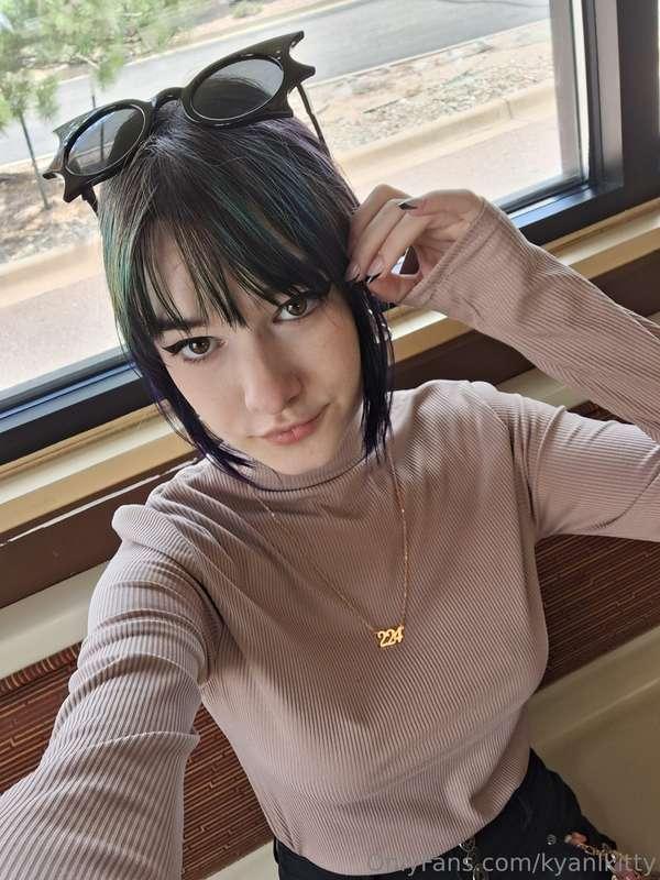 kyanikitty image #1