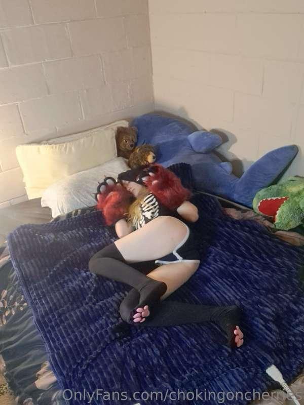 chokingoncherries image #0