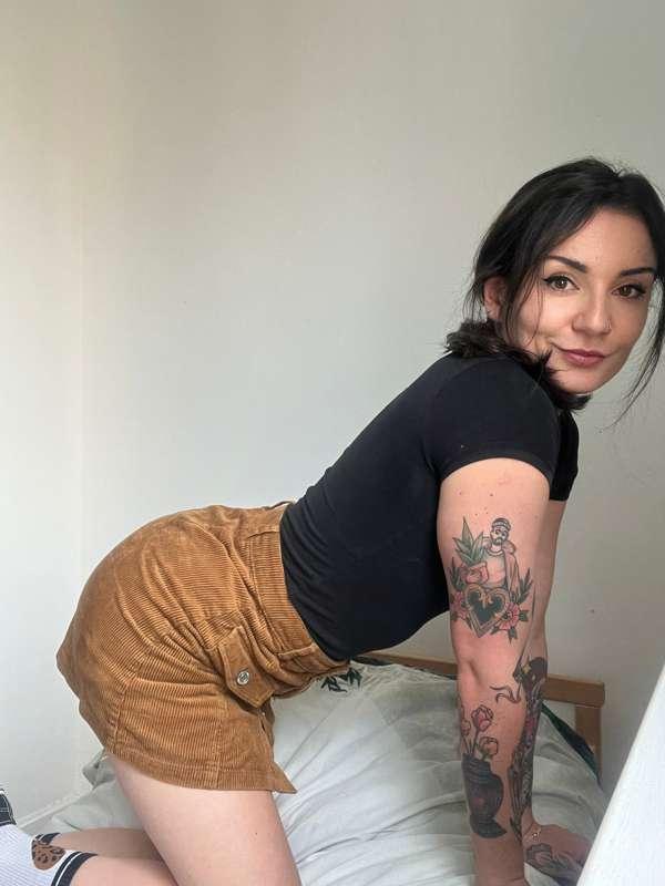 Non mais c’est quoi cette position ena ??? 🤭