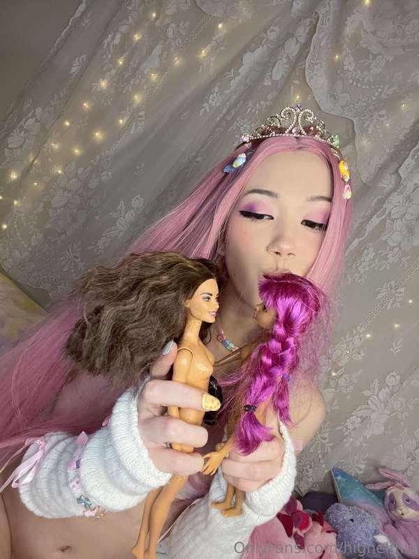 Just a girl playing with her toys 😌😜