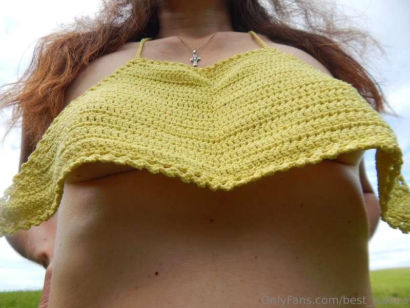 Underboob in yellow
