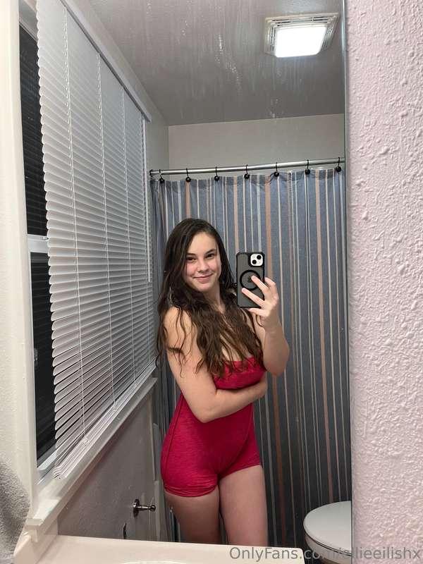 Mirror selfie ✨🙉 before the bath.