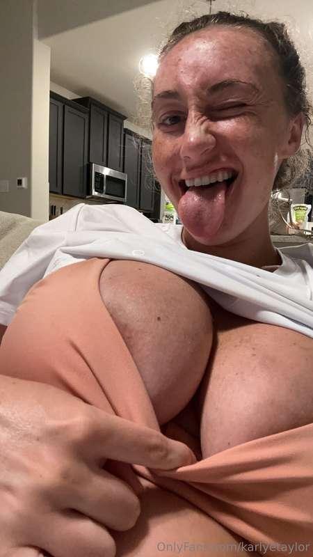 happy titty tuesday 🤪