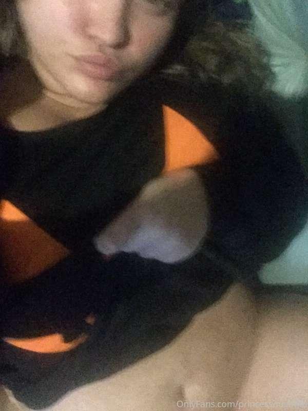 Spooky babe xoxo