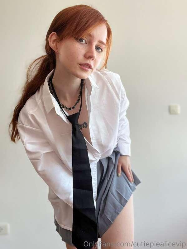 The image of the Japanese student is one of my favorites 😍