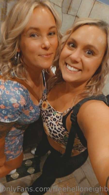 Nashville Fun with the bestie 🖤🖤