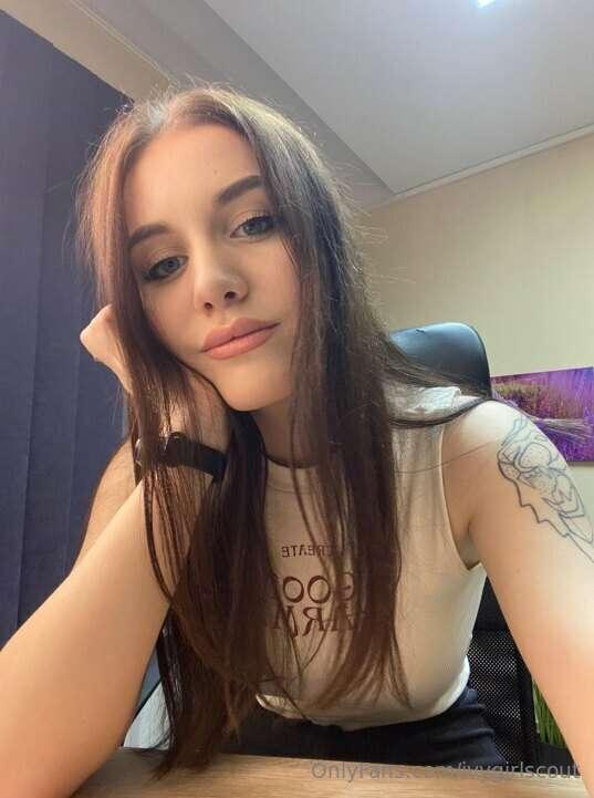 *LIVE SEXTING*
Cutie 😇@evamuse🟢ONLINE NOW🟢
You won't regret ..