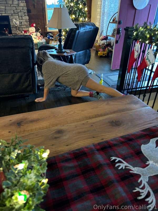 Last minute holiday cleaning