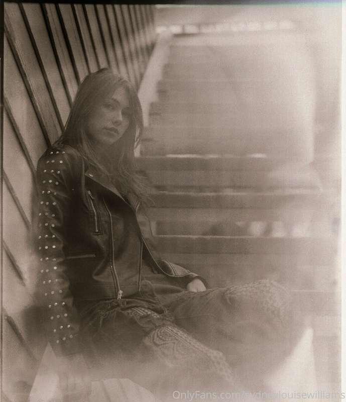 do you guys want to see cool unreleased modeling pictures? t..