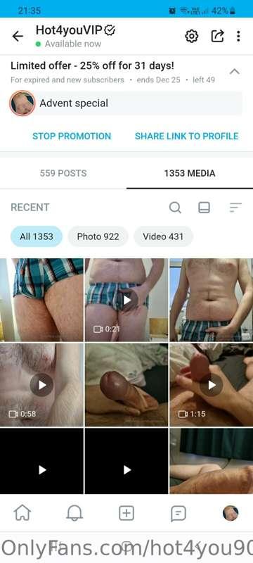 That's right. 922 photos,  431 videos.
 New posts every sing..