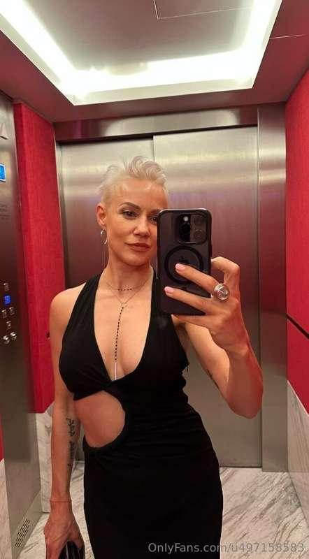 ## * her page is free to subscribe today only @mirabella_rey..