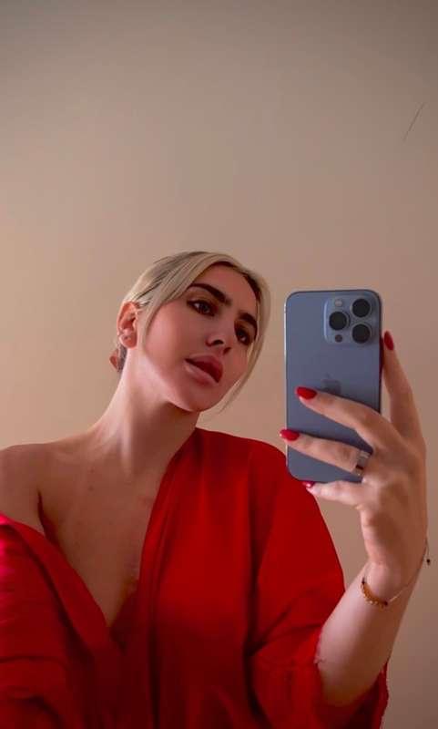 Do you like me in red??