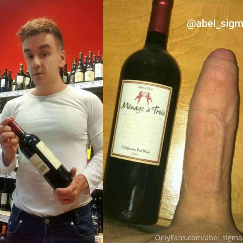 Do you know how big is a bottle of red wine? I compared my c..