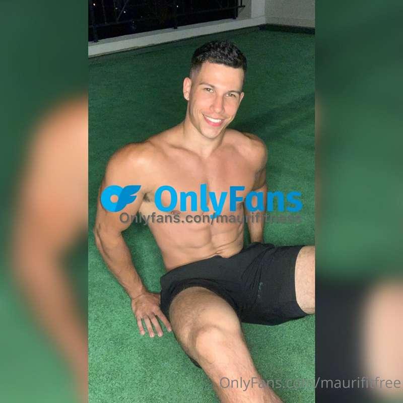 ⬇️ Hoy voy a estar en mi cuenta vip contestando mensajes 👀🥵⬇..