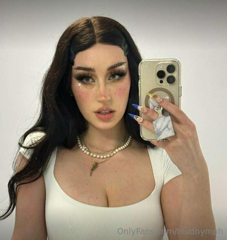 How was your holiday sexy? 🤍😘