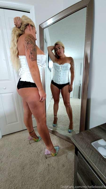 https://onlyfans.com/michelleboss
Come join the real fun whe..