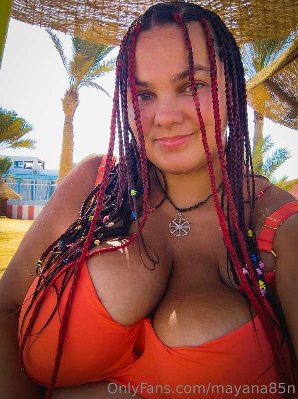 N cups in vacation (+new hair)