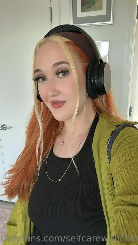 What type of music do you guys like? 🎶🎤🎧😍