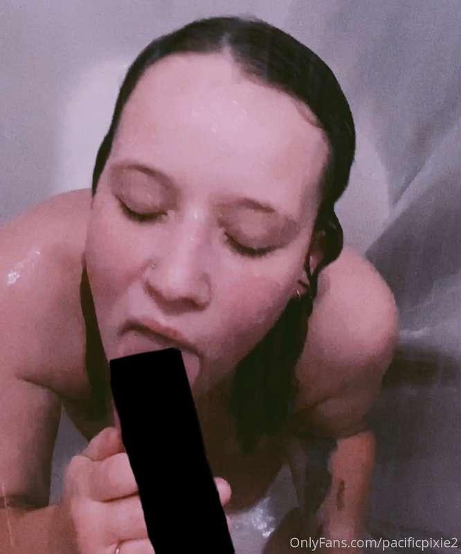 shower BJ vid 😇 (same one from my PPV message sent out in Fe..