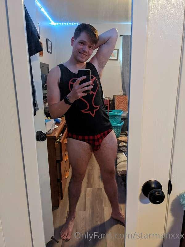 God I love matching my undies with my outfit 💔🖤