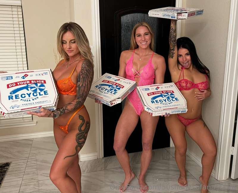 Ordered pizza in the middle of a porn shoot and of course th..
