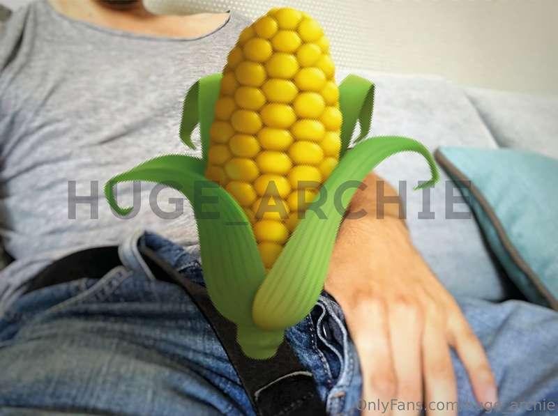 🍆 Ну что, cyчкa, готов насаживаться на большой член?😈  🍆 Hey..