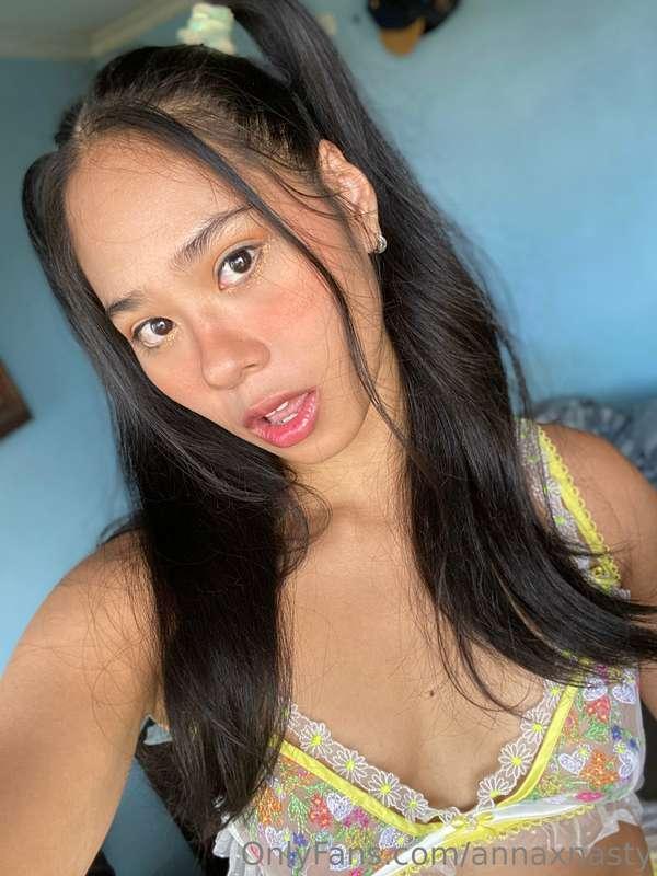 Hey guys! Should I make more livestreams?💕