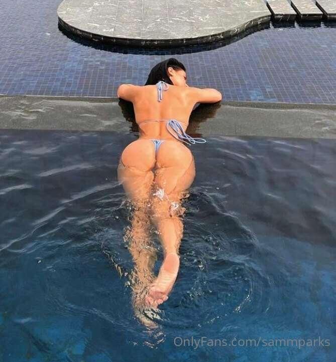 You like the view? 😏