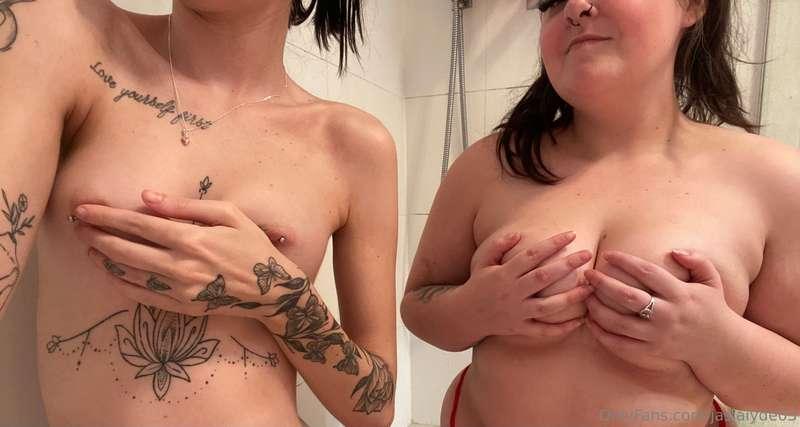 First time showering together👀👀 g/g🥰
@tahlia0803