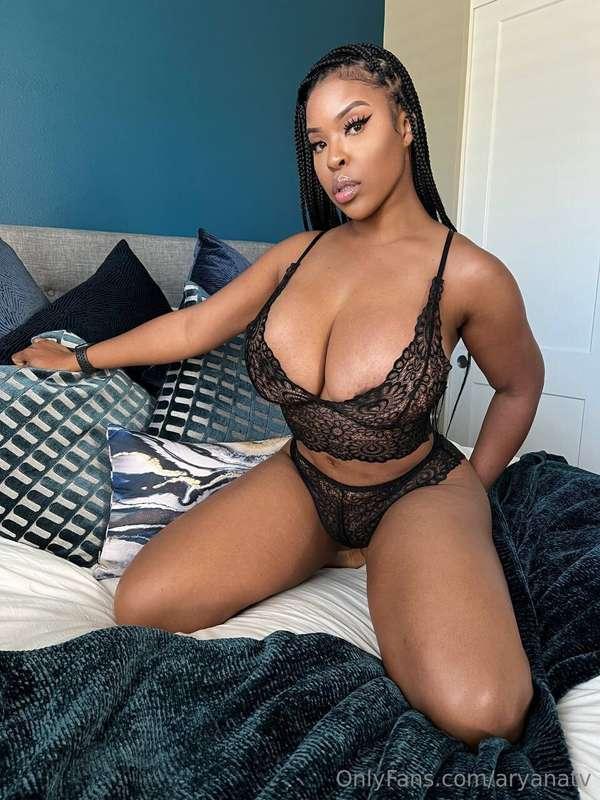 Imagine me shoving my titties on your face, I love motorboat..