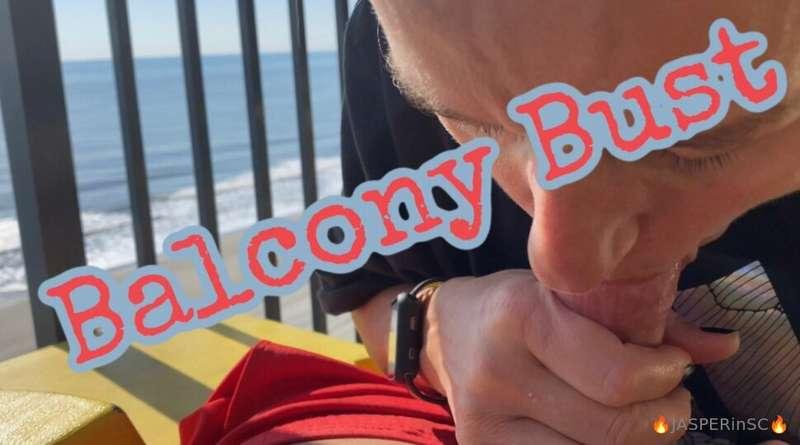 BALCONY BUST - Sex is on my mind while sitting on the oceanf..