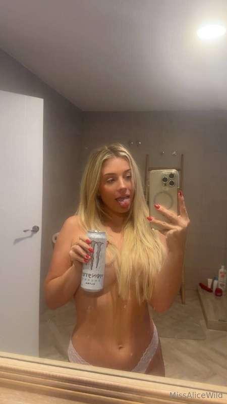 Today's vibe 😈😉