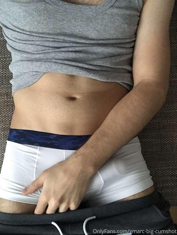 Getting hard in my new short ❤️‍🔥