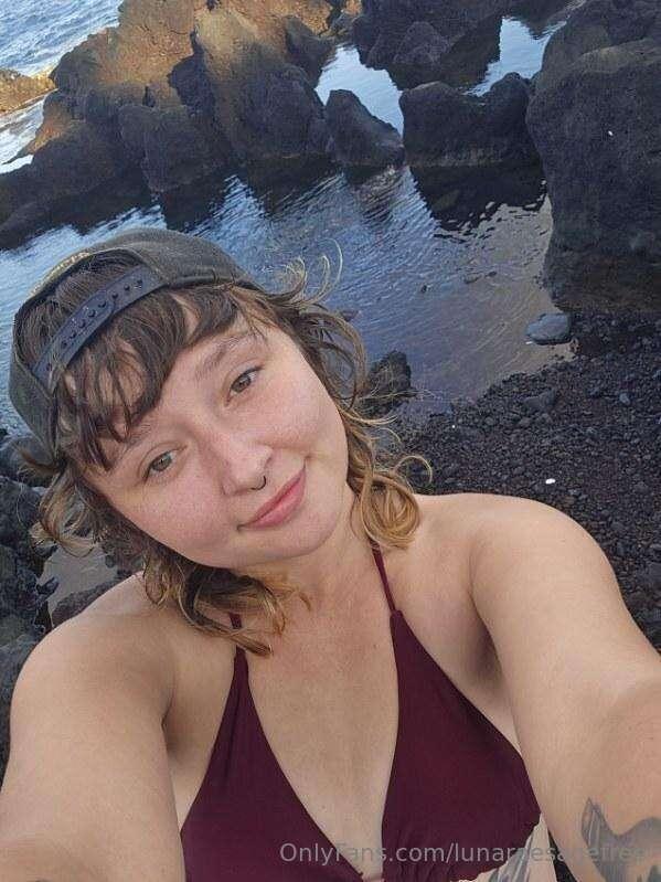 Unlock for a beachy titties clip 🥵 Outdoor nudity 🌊