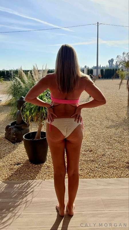 Come and get it, my ass is waiting. More on @vip_caly
