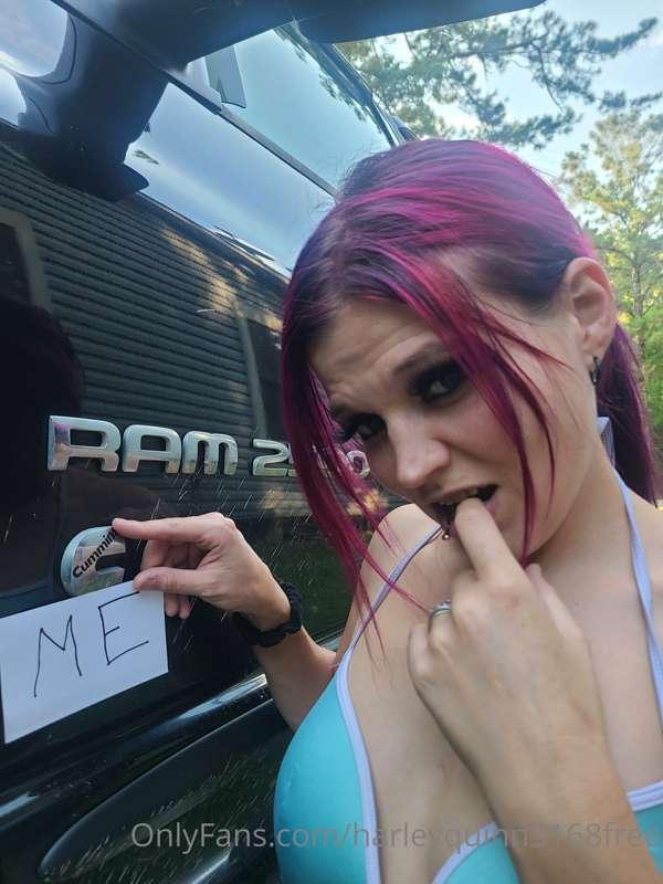Cum peek at my car wash pictures I just did full shoot going..