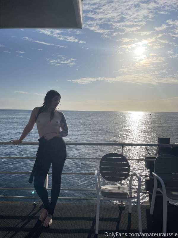 I was on a pontoon but I have returned hello my deviants